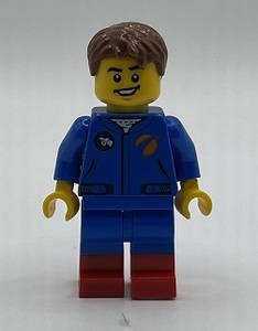 即決　新品　未使用　レゴ　LEGO　ミニフィギュア　ミニフィグ　シティ　タウン　宇宙ステーションクルー　宇宙訓練士　⑦
