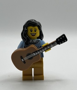 即決　未使用　レゴ LEGO ミニフィグ　シティ　ミニフィギュア　アコースティックギターの女の子　ミュージシャン
