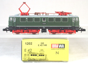 BRAWA #1202　ＤＤＲ（旧東ドイツ国鉄） Ｅ４２型電気機関車　 １４０号機　（グリーン）　● 特 価 ●