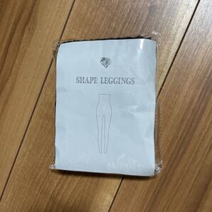 モンステラ シェイプレギンス M