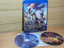 2枚組 Blu-ray『映画 モンスターハンター』Blu-ray＆DVD セット（Blu-ray1枚＋DVD1枚）tbr31228d monster hunter　ブルーレイ_画像1