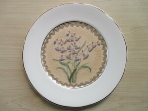 ENGLISH BONE CHINA 刺繍レース飾り プレート皿 　　イギリス　アンティーク　ヴィンテージ