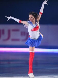 ポスター 5枚入り2L版印刷 Slm2【検 セーラームーン コスプレ メドベージェワ ロシア フィギュア スケート かわいい オリンピック