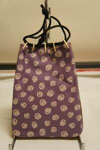 『和装庵』新品籐網代木綿うす中紫色渦模様信玄袋[E9360]