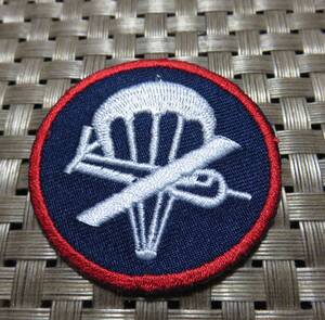 小型 戦闘機■紺赤白(円型)WW2◆新品 アメリカ Squadron 刺繍ワッペン(パッチ)◆ミリタリー サバゲー
