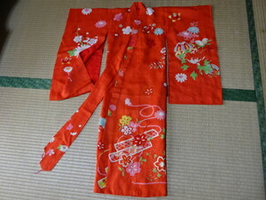 昭和レトロ/古布/女児用　牡丹の花と手まり柄が可愛いアンティーク着物（正絹）一つ身　素材用にも