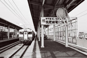 飾って楽しむ鉄道写真（昭和の駅in九州：筑肥線 東唐津） NO.58530020