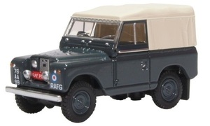 1/76 ランドローバー シリーズ2 英国空軍 憲兵 パトカー Land Rover Series II SWB RHD RAF Police 1:76 Oxford 梱包サイズ60