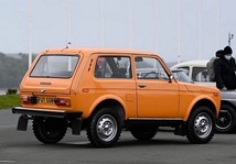 1/87 ラーダ ニーヴァ ソ連 ソヴィエト ソビエト オレンジ Lada Niva orange 1976 1:87 Brekina 梱包サイズ60_画像3