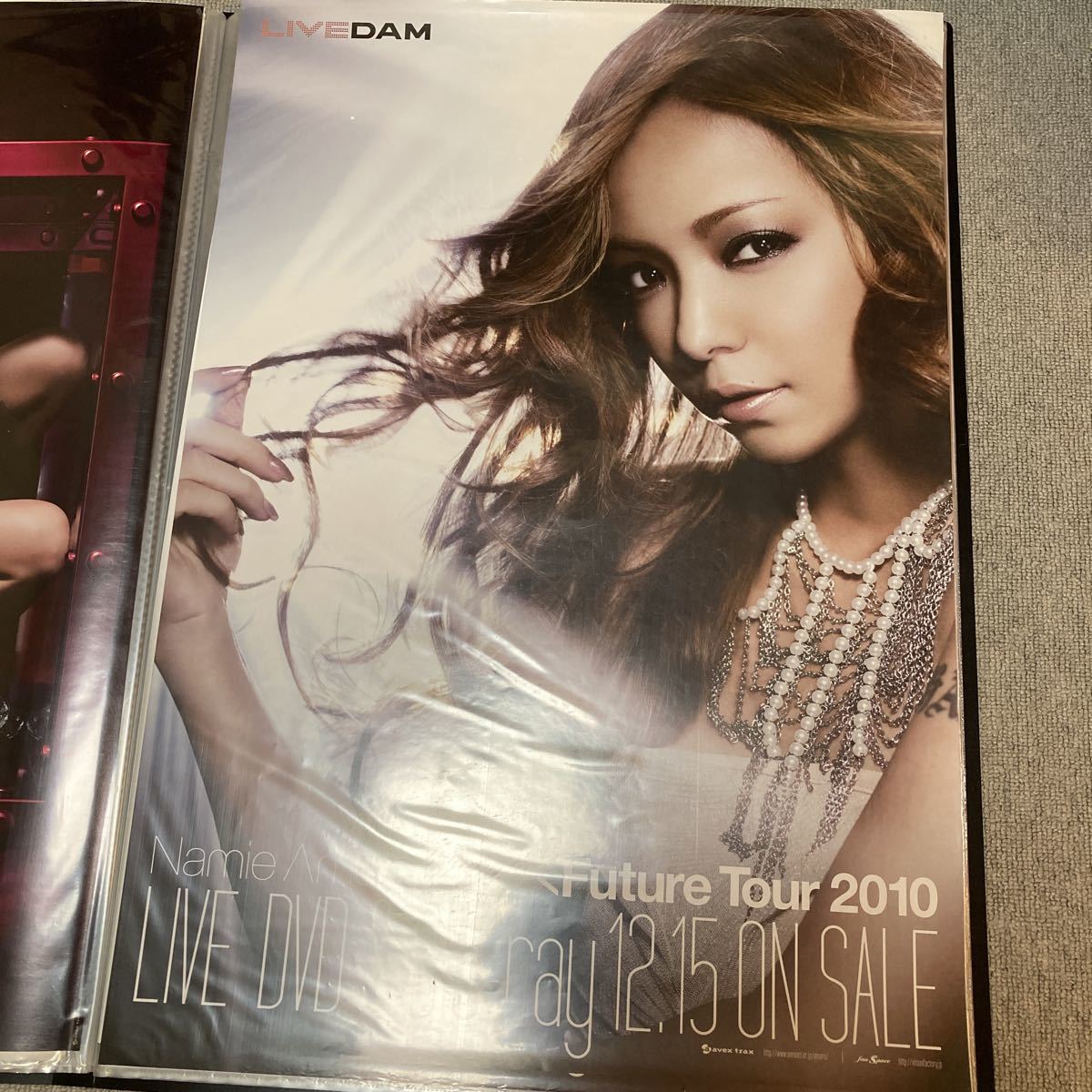 Yahoo!オークション -「安室奈美恵 ポスター 非売品」の落札相場・落札価格