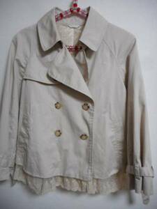 美品 Persodea ペルソデア 裾レーストレンチ風綿ジャケット M ベージュ ショートコート 八分袖　