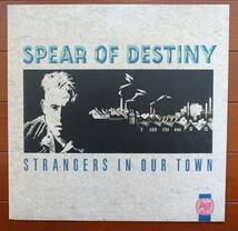 Spear Of Destiny（スピアー・オブ・デスティニー）「Strangers In Our Town」(12' Single) UKオリジナル盤_画像1