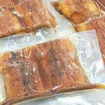 【即決530円】うなぎ蒲焼き【100ｇ×1袋】 ふっくら炭火焼 安心の卸売市場直送♪ 業務用/うなぎ丼/ひつまぶし/海鮮丼 真空袋で長期保存可能_画像2