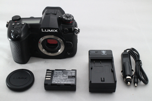 3512- パナソニック Panasonic ミラーレス一眼カメラ LUMIX DC-G9 PRO ボディ 美品