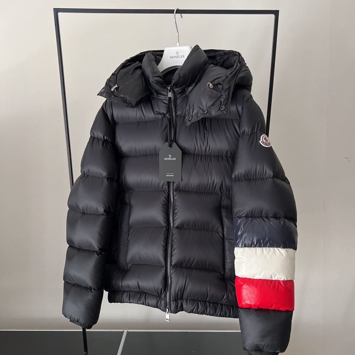 桜舞う季節 Moncler fragment フリンジ マフラー ストール 黒