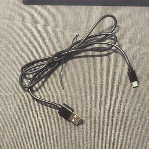 USB-A USB-C ケーブル 黒 1M