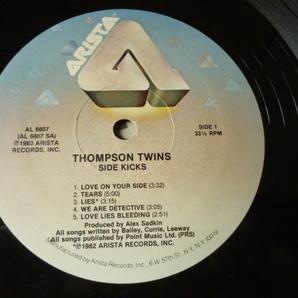 Thompson Twins / Side Kicks 名盤 NEW WAVE UK POP オリジナルUS盤 LP Love On Your Side / Lies / Watching / Kamikaze 収録 試聴の画像3