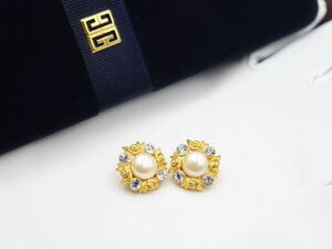 [ ultimate beautiful goods ] Givenchy GIVENCHY earrings Givenchy fake pearl Stone Vintage wedding party rare C7