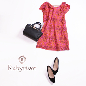 美品 Rubyrivet ルビーリベット 株) ワールド ■ 夏 イラスト フラワー柄 シャツ生地 半袖ワンピース 38 濃いピンク オレンジ ブラック 黒