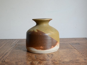 アンティーク花器 オブジェ ヴィンテージ デザイン 陶器 フラワーベース（H9cm） 華道 花瓶 生け花 ポット