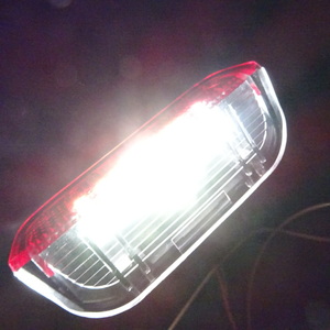 激白光♪二色レンズ♪交換式♪ LED ドア カーテシ ランプ ウェルカムライト ゴルフ5 ゴルフV E GLi GT GTI GTX TSI R32 トレンドライン