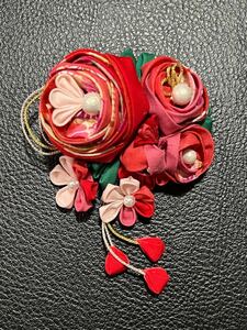 【薔薇】和装 和柄 髪飾り ヘアアクセ ブローチ 成人式 卒業式 結婚式 コスプレ 