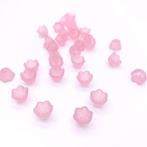 ハンドメイド クラフト パーツ 涼しげなお花のアクリルビーズ 30個 ピンク