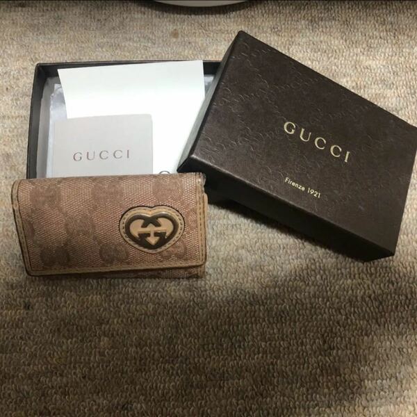 GUCCIキーケース