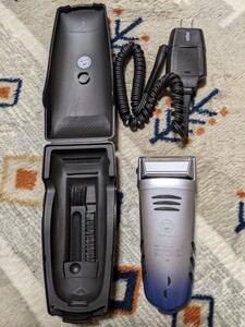 BRAUN電気シェーバー 型番5774 ひげそり