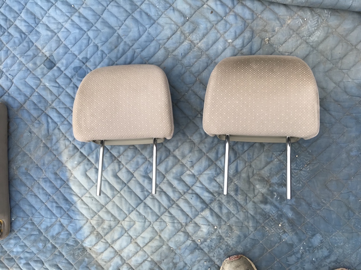 トヨタ マークX GRX120 純正フロントヘッドレスト左右