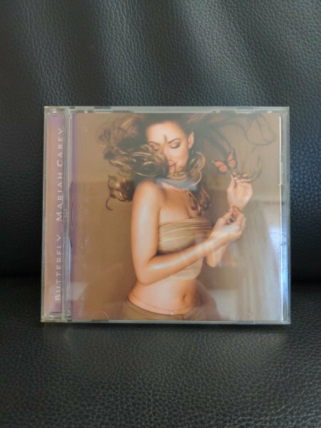 送料無料　匿名配送　MARIAH CAREY BUTTERFLY マライア・キャリー★CD ★輸入盤 ★中古品