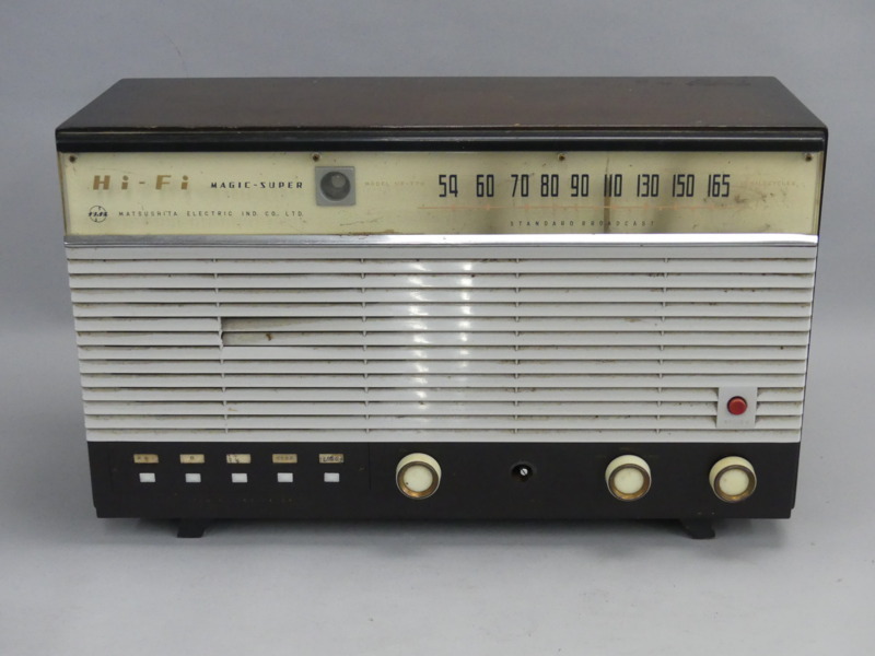 世界的に ナショナル2バンド真空管ラジオ、RE-290型（1963年昭和38年式）、可変バーアンテナ内蔵型ラジオ、作動品。 - アンティーク