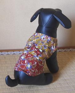 犬服Q50-MS■MSサイズ■小型犬用和柄ベスト＊からし×赤色ハンドメイド