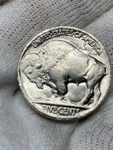 Ωアメリカ 1913年 インディアン バッファロー 5セント 検）古銭硬貨貨幣銀貨系 レア記念 メダル 復刻レプリカコイン オメガ を9_画像1