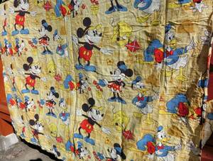  Vintage yellow base Disney Mickey Donald bedcover 