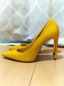 ZARA WOMAN Zara u- man original leather pin heel pumps size 35 high heel 10 centimeter yellow 