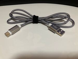 USB typeA-typeCケーブル、typeA-microUSBケーブル