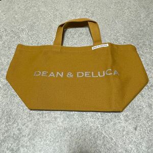 DEAN&DELUCA チャリティートートバッグ　シルバーラメ
