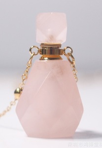 世界の雑貨の店　ピンクの天然石　香水入れ　送料無料　04－6 pza