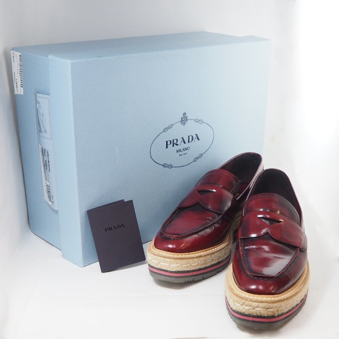 PRADA ローファーの値段と価格推移は?|238件の売買情報を集計した ...