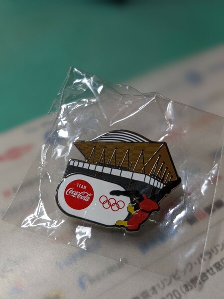 東京2020 オリンピック　コカ・コーラ　有明体操競技場　非売品　ピンバッジ