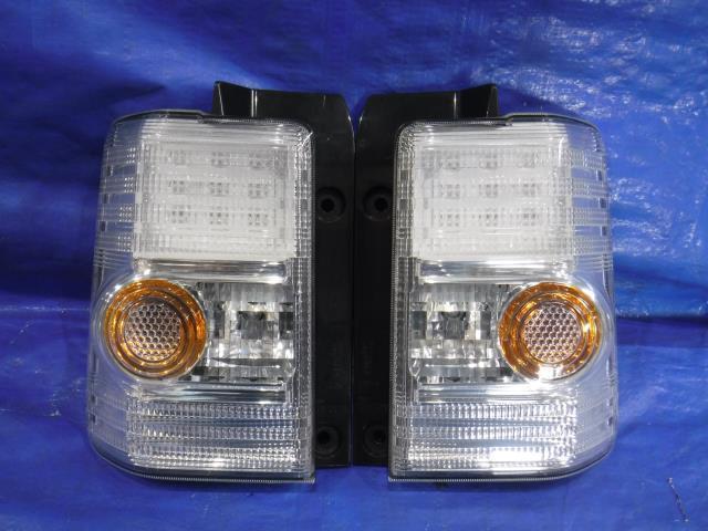 蔵 L575Sムーヴコンテカスタム純正LEDテール 美品 millenniumkosovo.org
