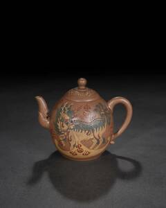 【聚寳齋*紫砂精彫 紫砂壺*麒麟壺】茶壺 茶道具 中国古美術 時代物 容量：700cc
