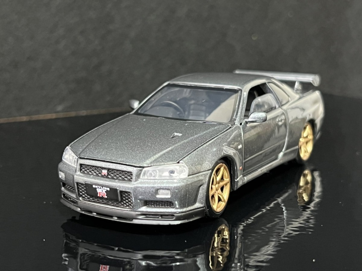 ☆即決送料無料☆ AUTOart オートアート 1/18 スカイライン GT-R R32