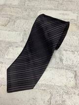 新品最高級　日本製シルクネクタイ！京都織物使用　ダークなパープルラインの柄ストライプ　柔らか薄い芯使用_画像5