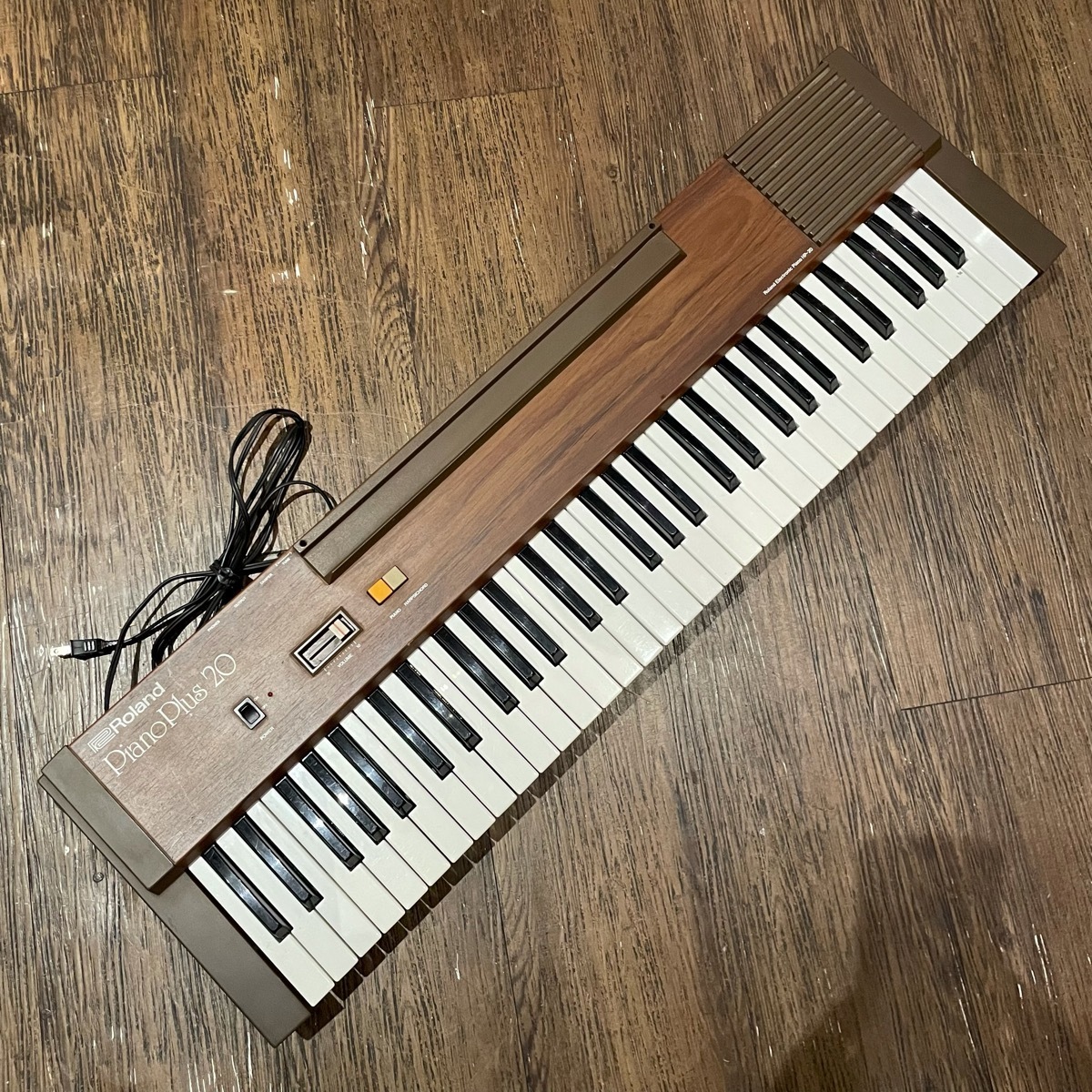 ヤフオク! -電子ピアノ ローランド hpの中古品・新品・未使用品一覧