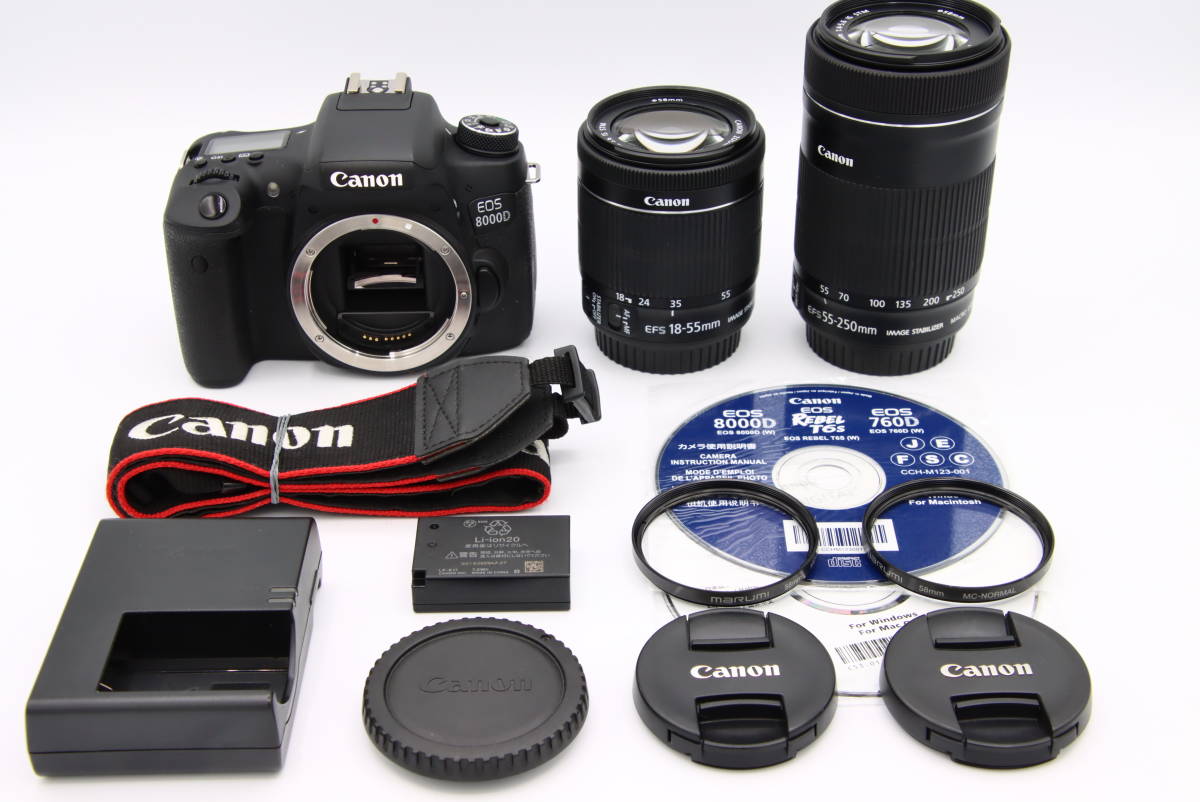 超美品の Canon デジタル一眼レフカメラ EOS 8000D ダブルズームキット