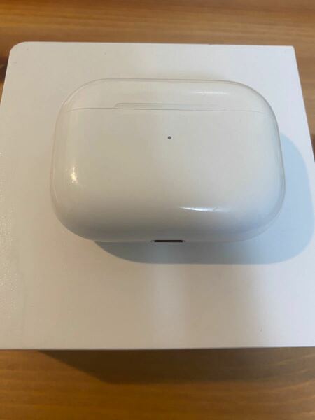 AirPods Pro ケースのみ