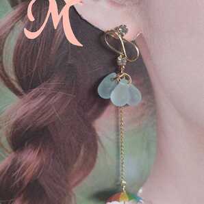 ハンドメイド イヤリング or ピアス カーブライン ニッケルフリー 変退色防止加工済み アレルギー対応 ピアス316L ステンレス しずく 傘