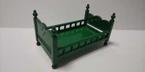 シルバニアファミリー 初期 緑の家具 ベッド ミニチュア 玩具